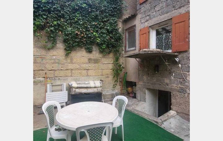 Maison de village   MONTAGNAC  78 m2 138 000 € 